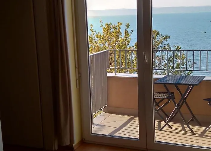 Piroska Wellness アパート