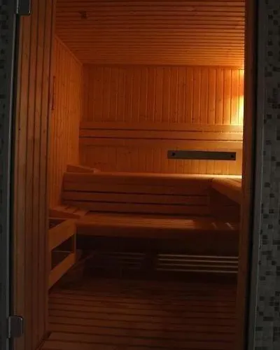 Piroska Wellness * シオーフォク